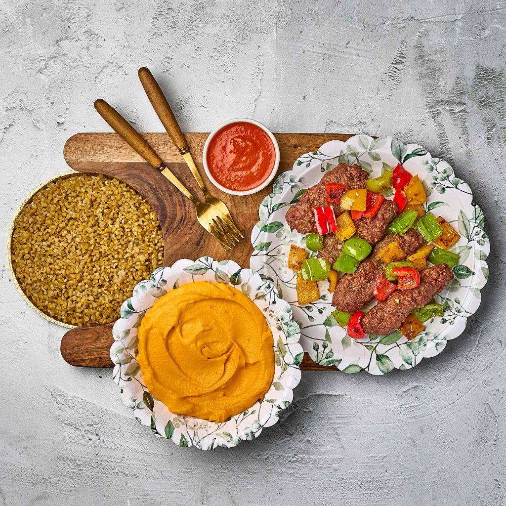 كفتة بالفريك والفلفل الملون