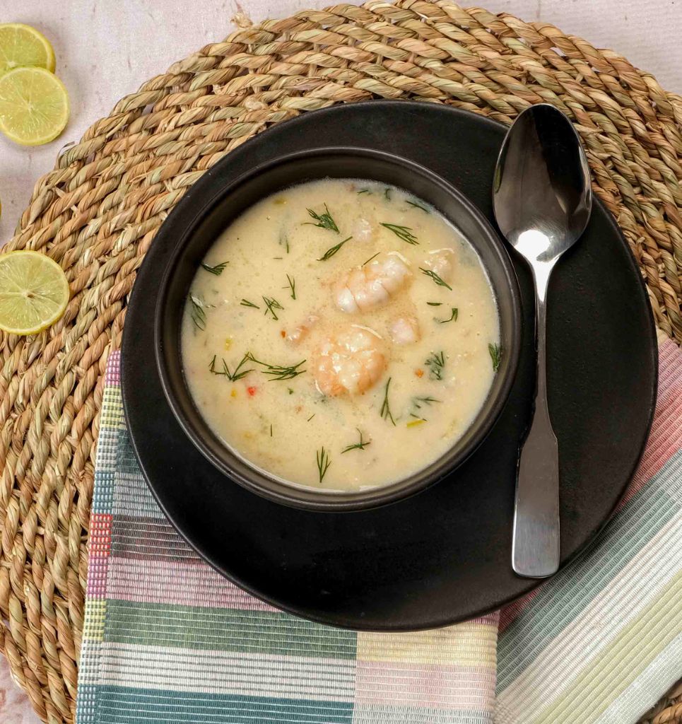 شوربة جمبري بالشبت